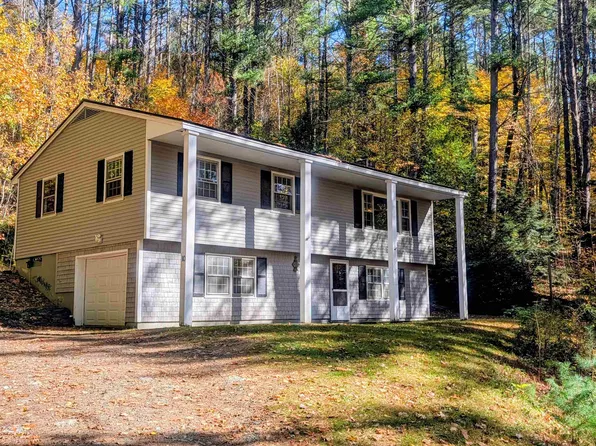 10 Petrin Heights Rd, Claremont, NH 03743