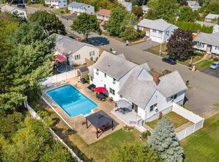 10 John Rd, Peabody, MA 01960