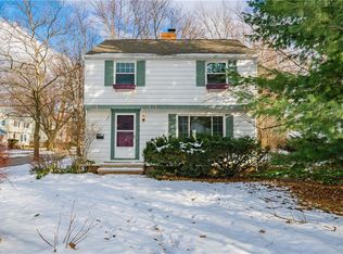 841 Englewood Rd, Cleveland Heights, OH 44121