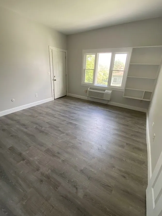 Studio, $1,150 — Photo 1