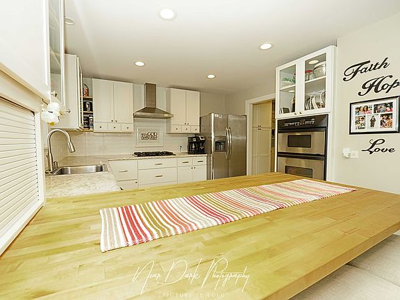 5th image of 37167 N Frolic Ave