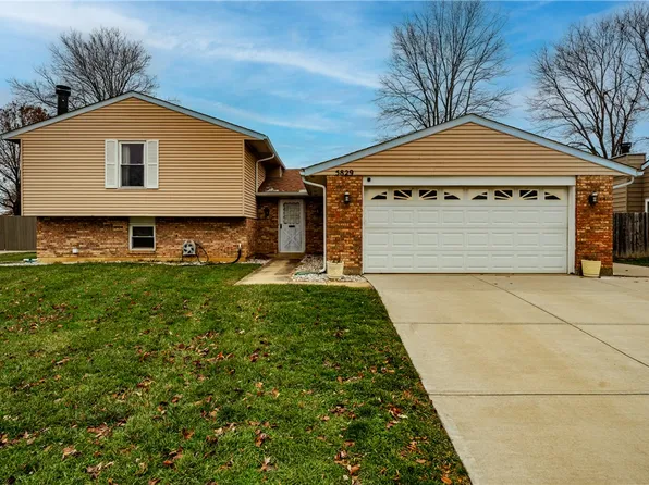 5829 Waynegate Rd, Dayton, OH 45424