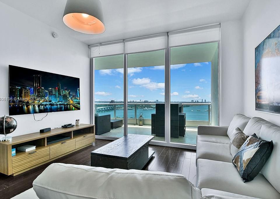 1st image of 900 Biscayne Blvd APT 2507