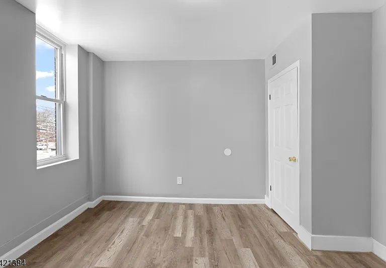 23 Monroe St #2 — Photo 8