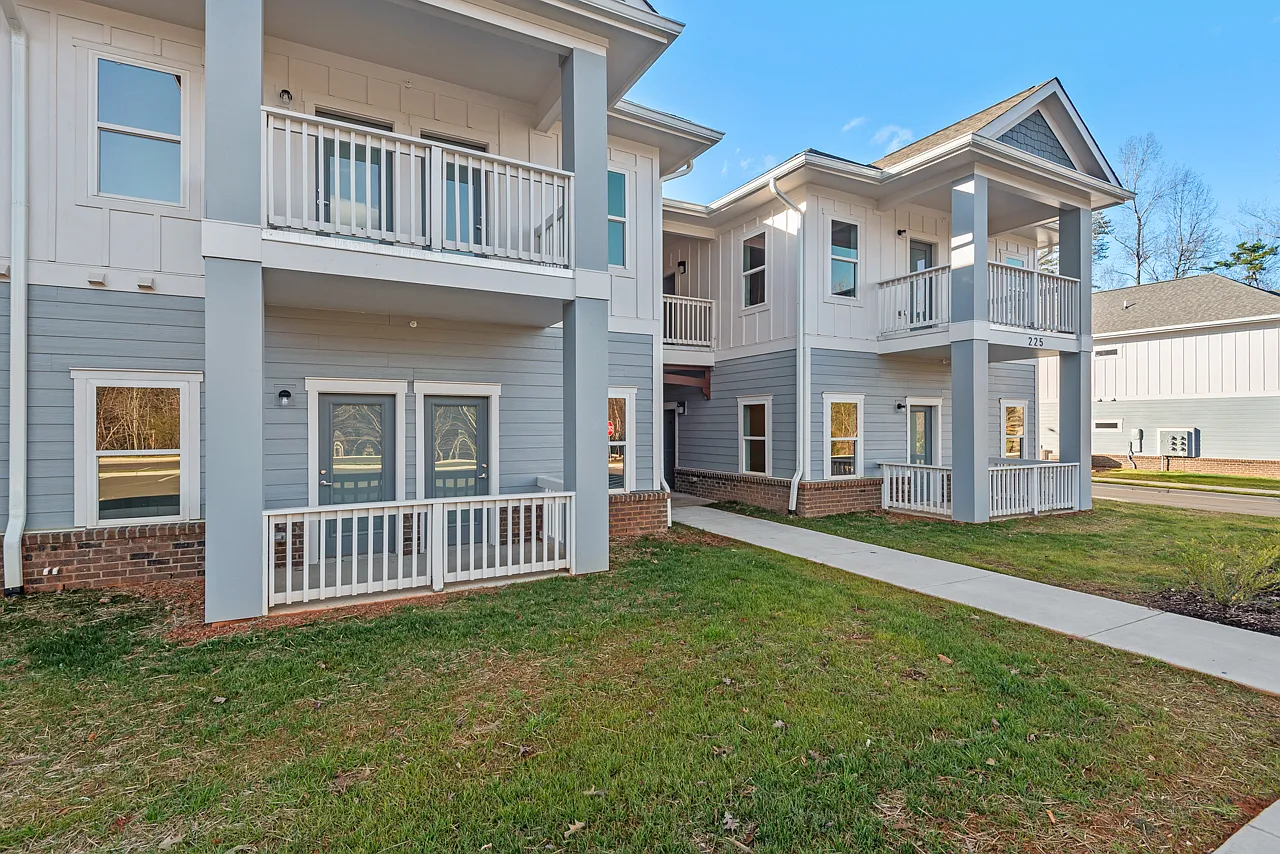1 bed, 727 sqft, $1,195 — Photo 4