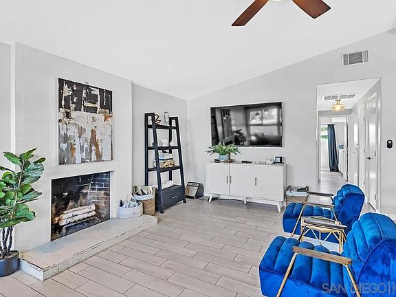 4th image of 2734 Mission Village Dr