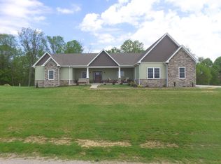 355 Wood Hill Ln, Moundsville, WV 26041