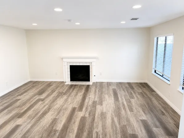 2109 Bernardo Ave, Escondido, CA 92029
