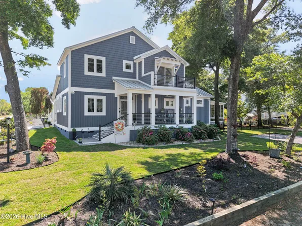 3505 E Yacht Drive, Oak Island, NC 28465