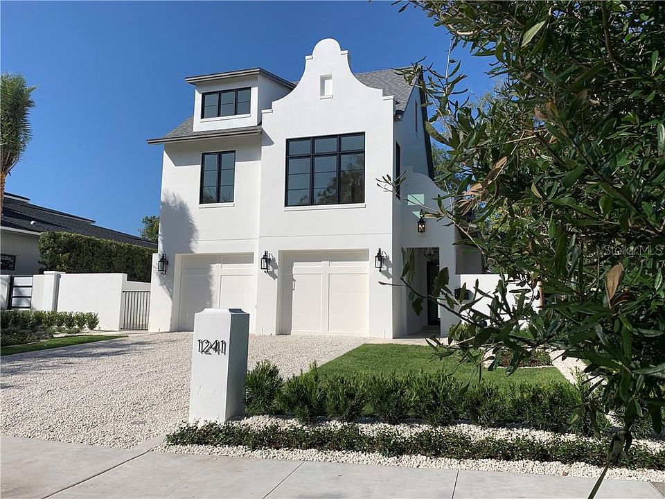 1st image of 1241 Oaks Blvd