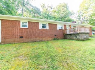 244 Pine Circle Dr, Bristol, VA 24201