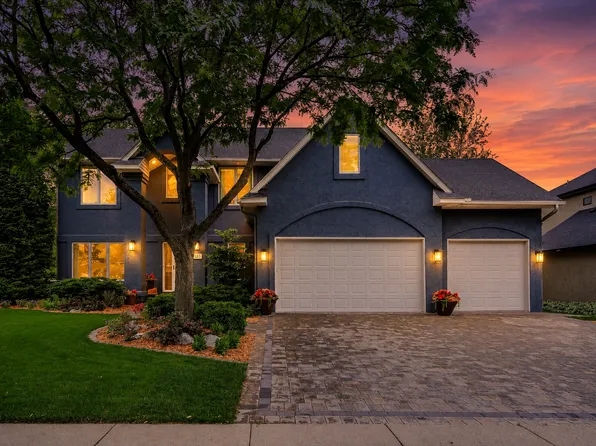 9353 Shetland Rd, Eden Prairie, MN 55347