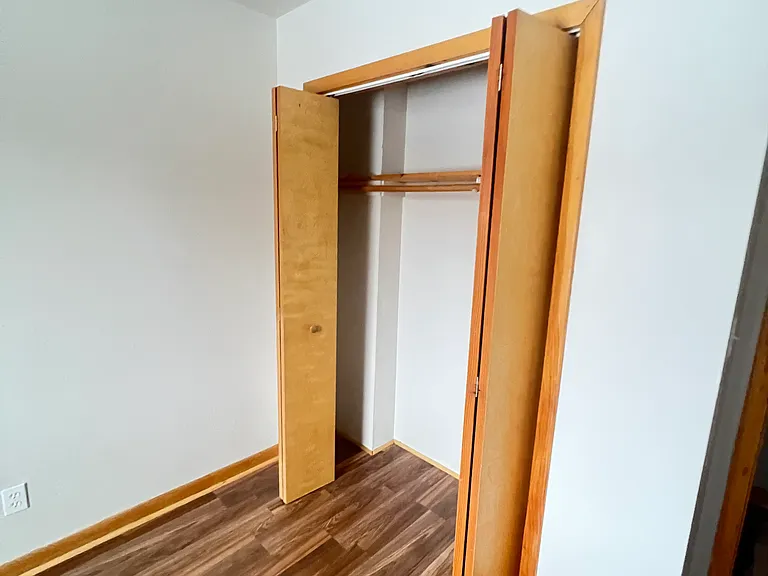 410 E Topaz Ave #B — Photo 23