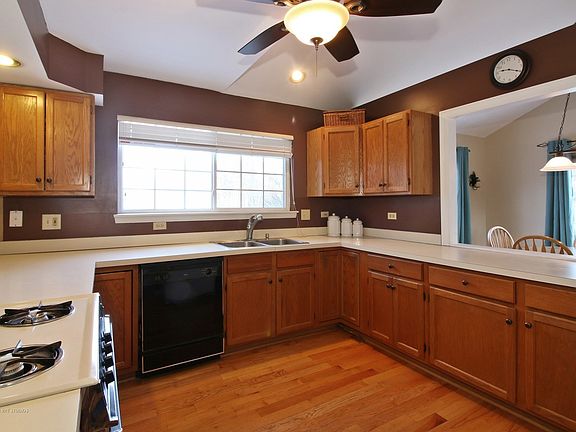 3rd image of 1619 Halma Ln