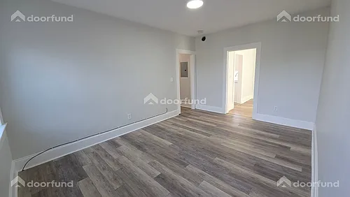 1004 Main St #3 Photo 1