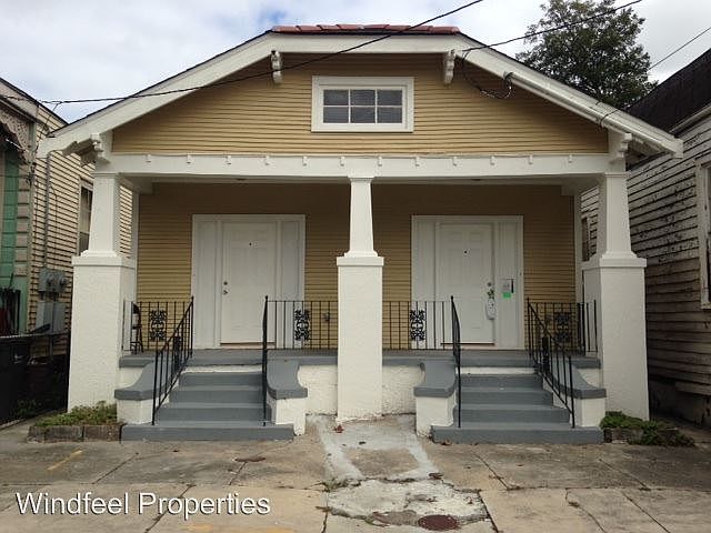 1st image of 2421 Dumaine St