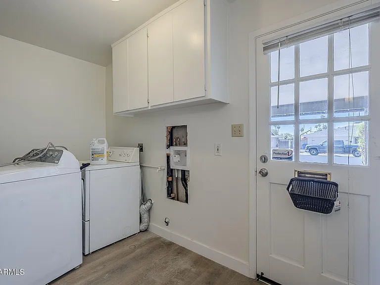 1904 E Manhatton Dr — Photo 43