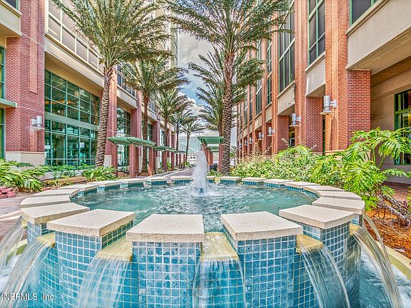 3rd image of 1431 Riverplace Blvd APT 1906