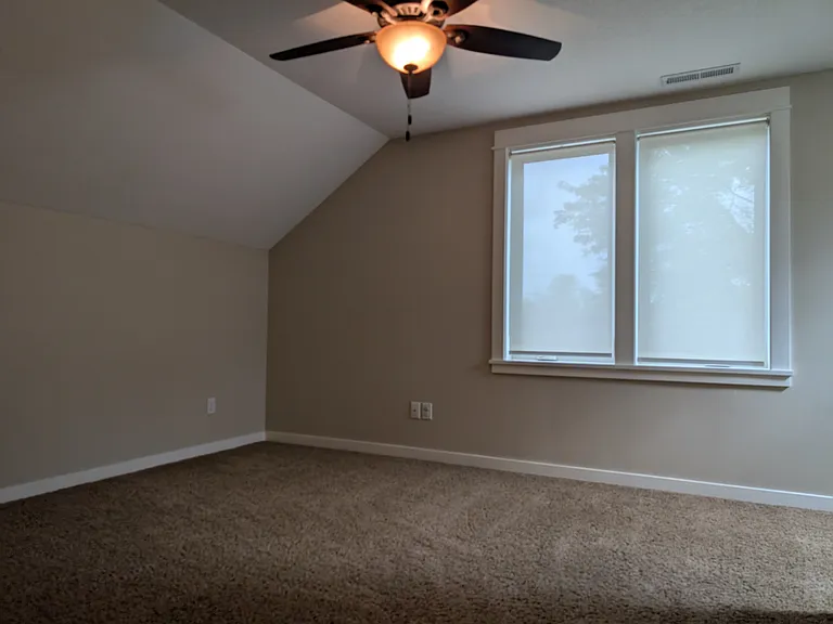 1135 W 28th Ave — Photo 26