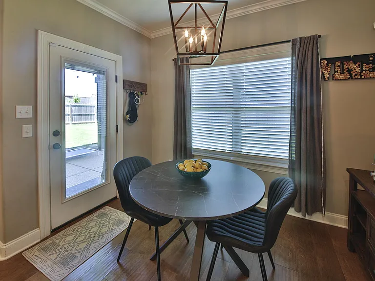 402 S Chinkapin Dr — Photo 7