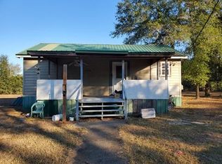 1700 N 1st St, Defuniak Springs, FL 32433
