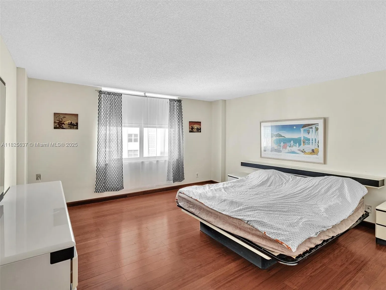 1 bed, 1200 sqft, $2,100 — Photo 3