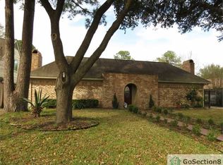 9214 Merna Dr, Houston, TX 77040