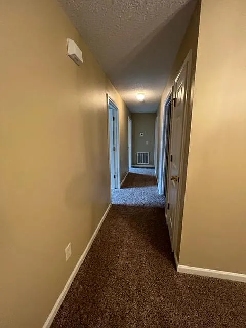 2 bed, 1104 sqft, $1,050 — Photo 4