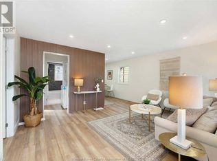 877 Louis Ave #A, Windsor, ON N9A 1X6