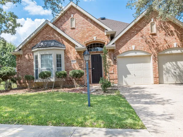 2405 Pine Hollow Ct, Arlington, TX 76006