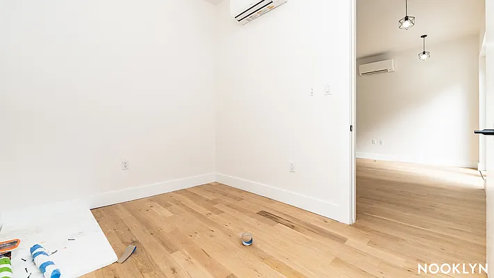 Rented by Nooklyn NYC LLC | media 12