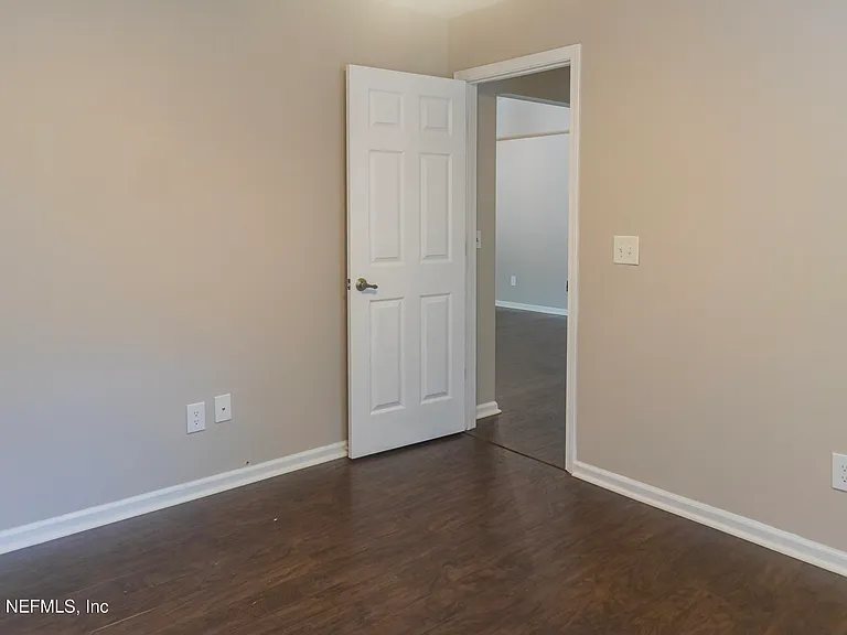 1714 Ashmore Green Dr — Photo 16