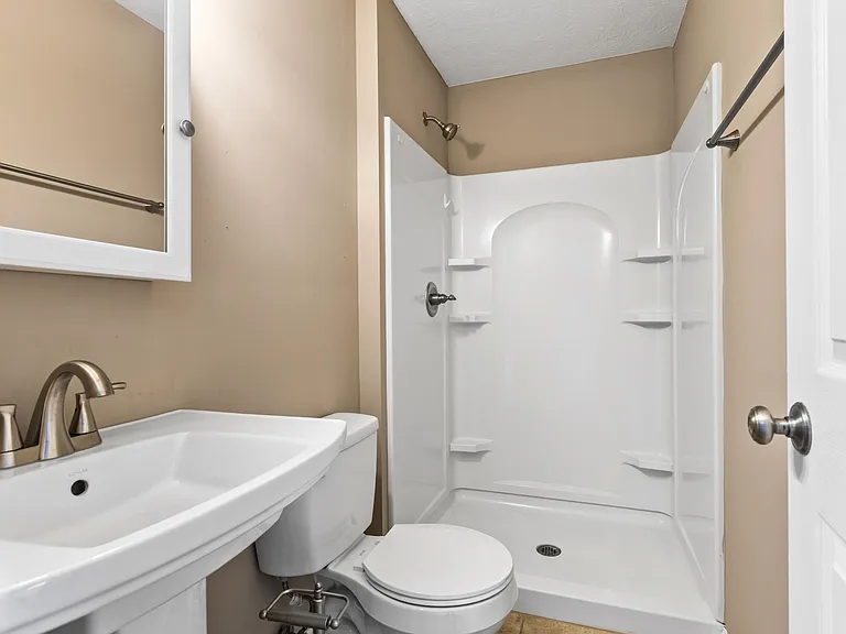 111 S Ross St #7 — Photo 5