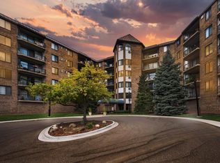 2601 Kenzie Ter APT 215, Saint Anthony, MN 55418