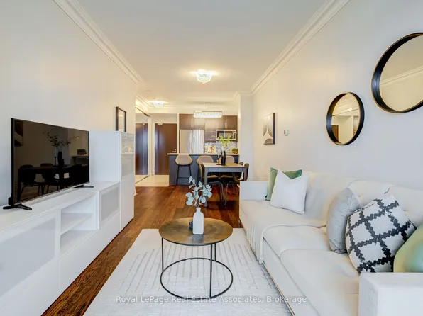 825 Church St Unit 610, Toronto, ON M4W 3Z4