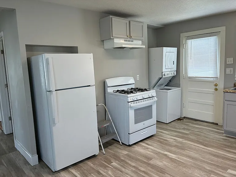 3806 Harvard St — Photo 14