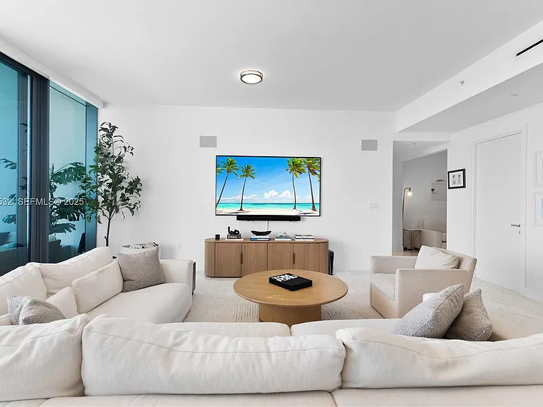 1451 Brickell Ave #4002 — Photo 37