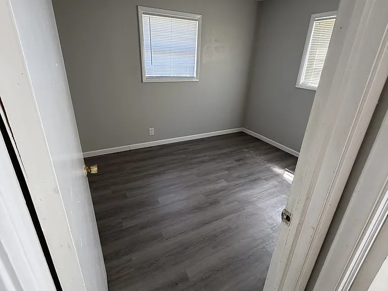 742 N University Blvd #2 — Photo 3