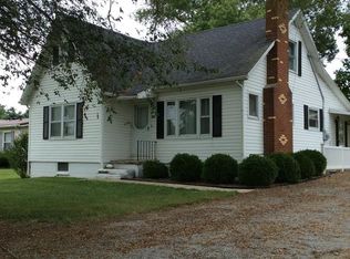880 W Water St, Flemingsburg, KY 41041