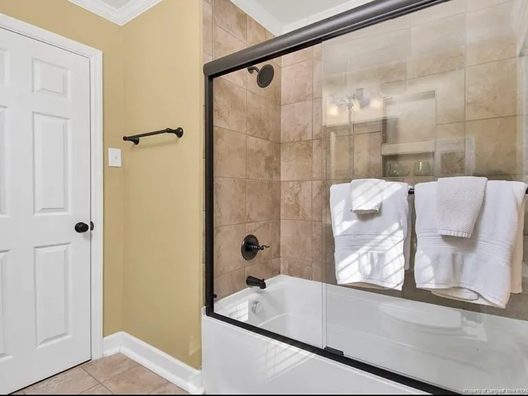 1021 Belmont Ave — Photo 13