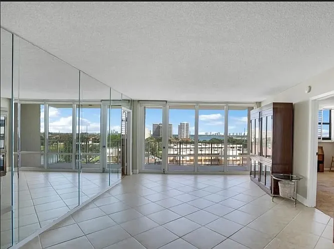 2 bed, 1143 sqft, $2,800 — Photo 3
