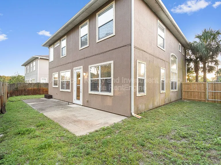 377 Miranda Ct — Photo 34