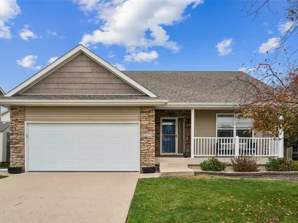 1020 Rolling Hills Ct, Norwalk, IA 50211