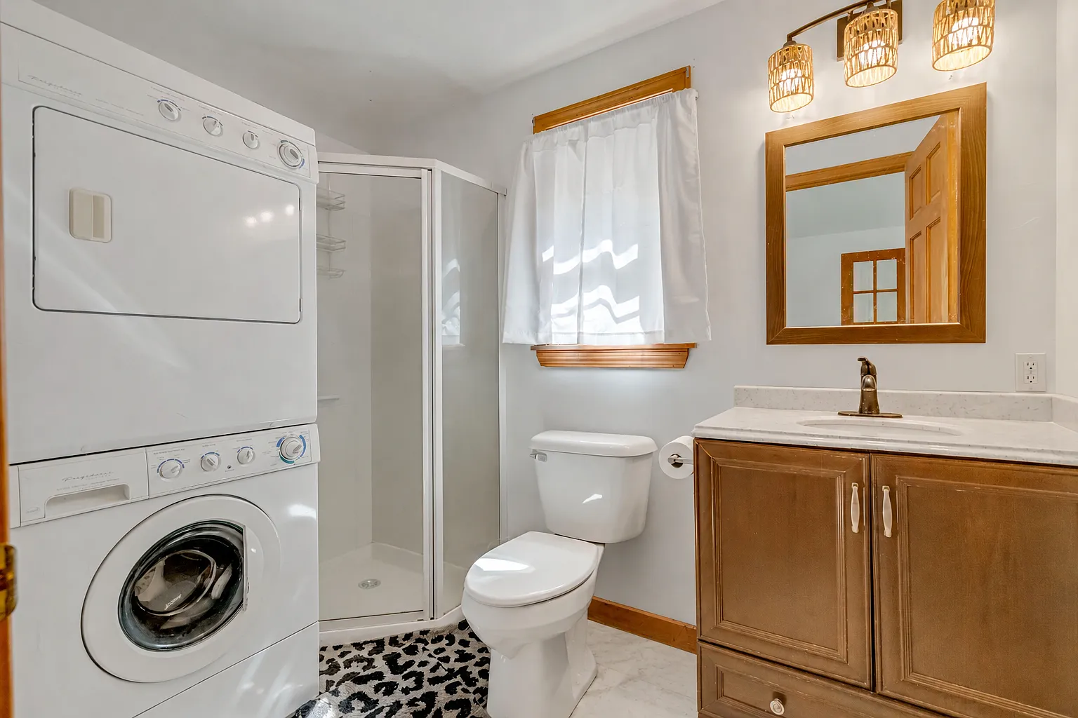 1 bed, 684 sqft, $2,100 — Photo 4