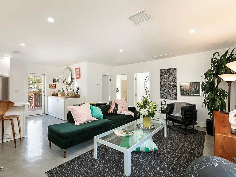 4232 Verdugo Rd — Photo 6