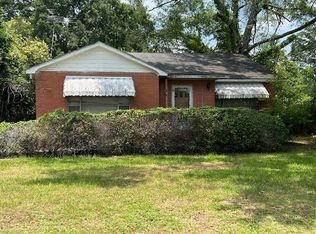 241 E Walnut St, Gloster, MS 39638