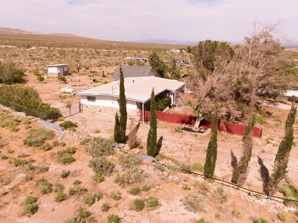 4307 Rockhouse Rd, Mojave, CA 93501