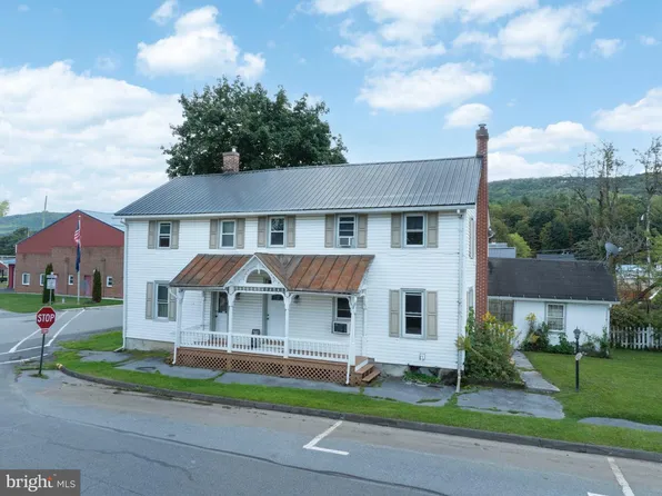213 Market St, Milesburg, PA 16853