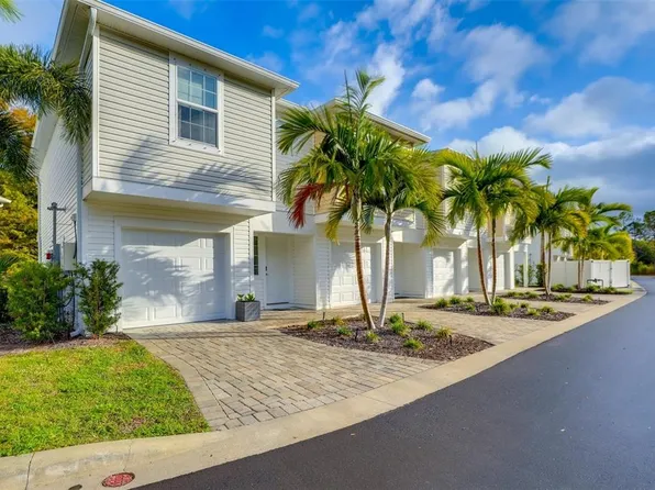 2441 6th Avenue Dr E, Bradenton, FL 34208