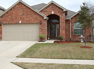 5741 Sapphire Pool Trl, Fort Worth, TX 76244